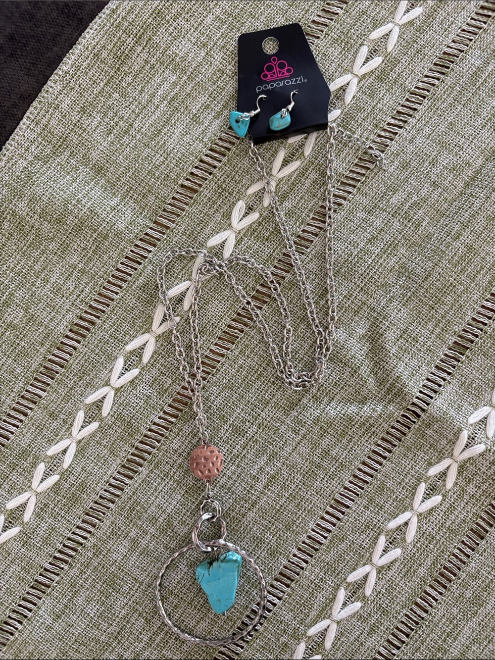 paparazzi Turquoise Stone Circle Pendant Necklace and Earrings Set